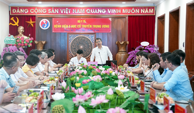 Học viện YDHCT Việt Nam và Bệnh viện Y học cổ truyền Trung ương tăng cường phối hợp trong đào tạo, nghiên cứu khoa học và phát triển nguồn nhân lực
